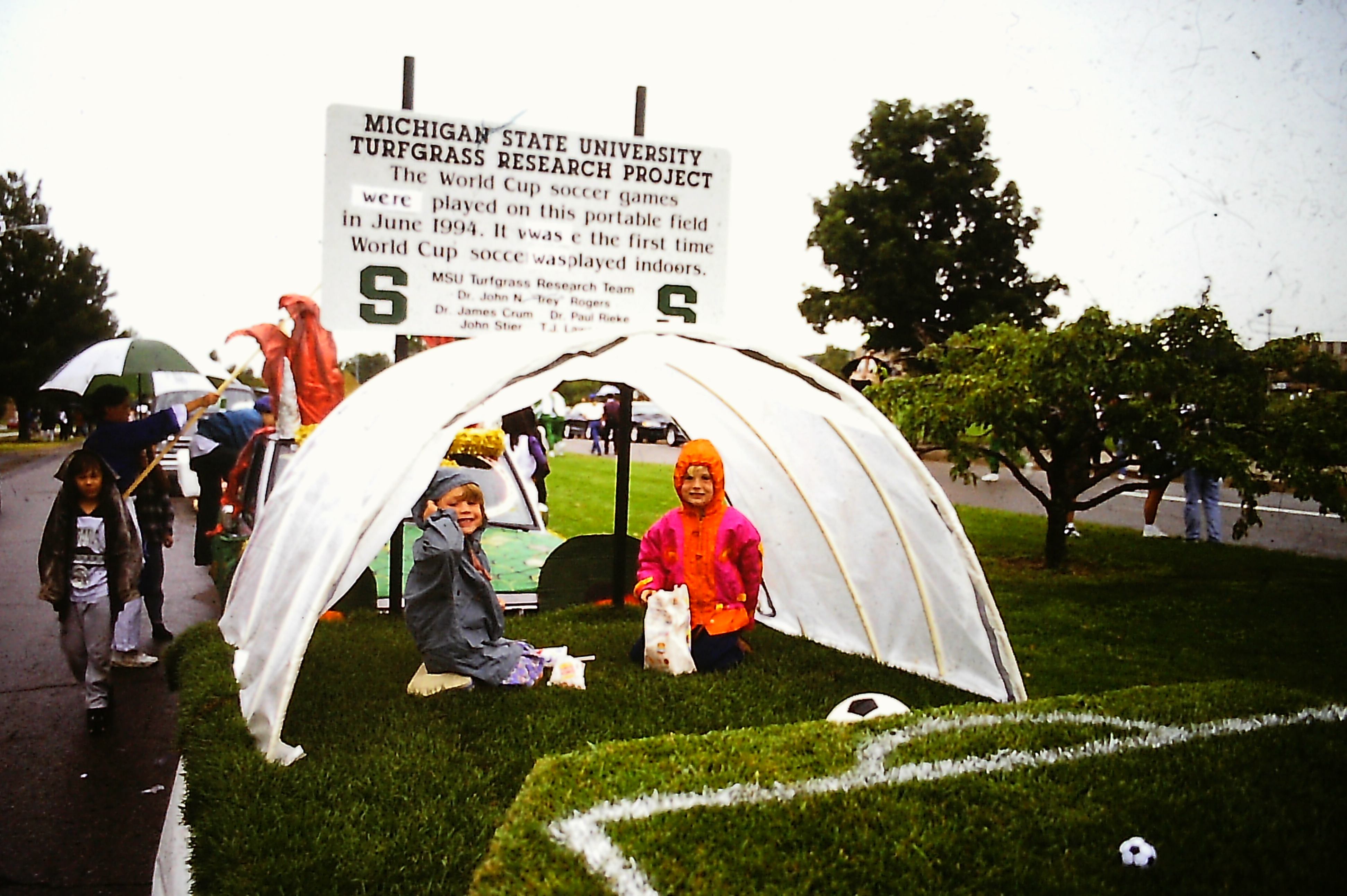 1994 HC Float